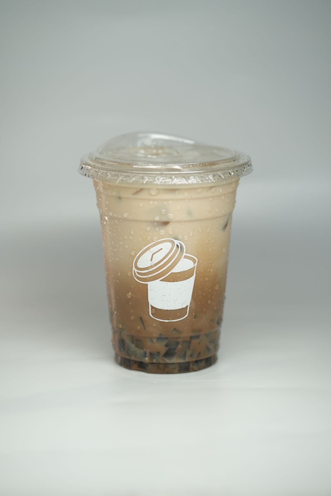 An iced Morgen signature with coffee jelly